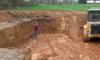 Выкопать котлован под фундамент в Курганинске - от 2566 руб. | 2Землекопа-Кгн