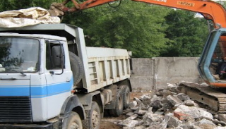 Вывоз строительного мусора с участка в Курганинске недорого от 1540 руб. | 2Землекопа-Кгн